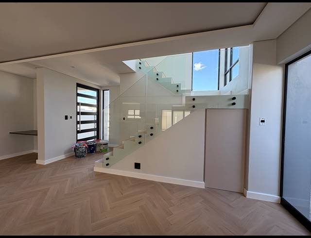 4 BEDROOM HOUSE FOR SALE IN SANDOWN